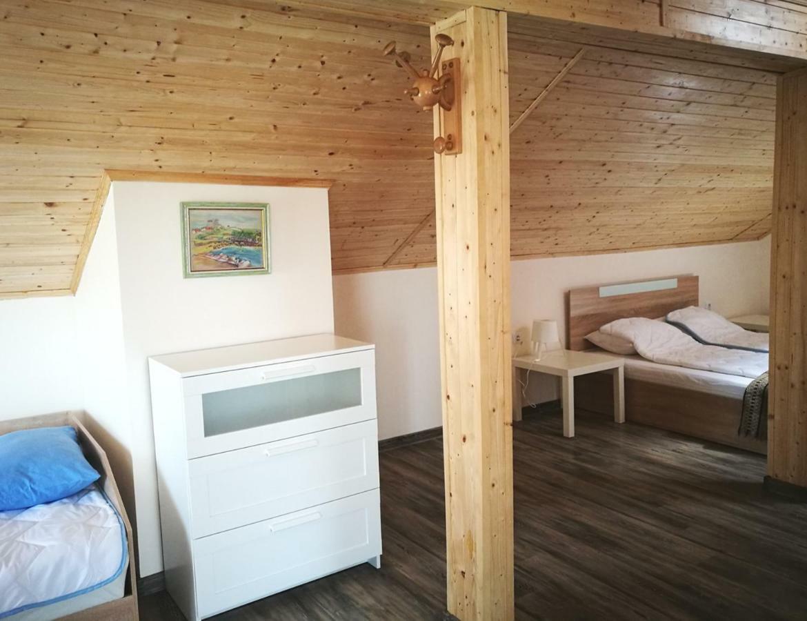 Guest House Ezerets Buitenkant foto